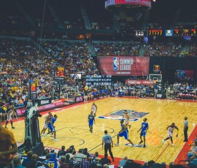 澳客足彩网站_法比奥头球破门！关键进球暂时追平卡扎伊什维利，激战之夜悬念延续